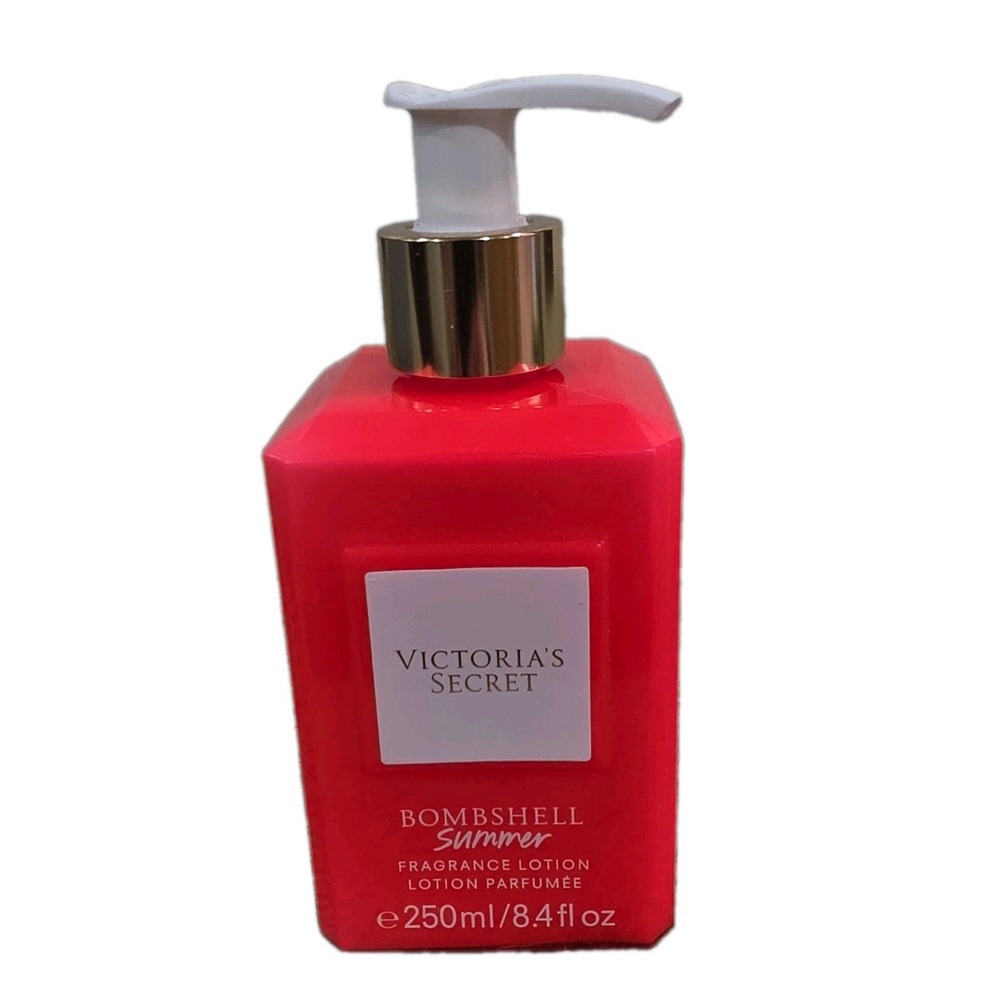 Victoria's Secret Bombshell Summer Fragrance Body Lotion 8.4 fl oz / 250 ml New